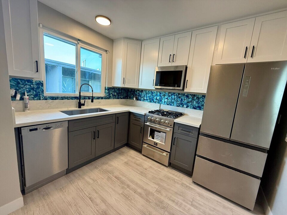 6225 Stanley Ave-Unit -6225 Stanley Avenue #8 in San Diego, CA - Building Photo