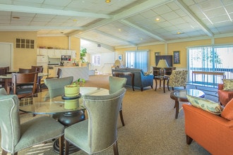 Chestnut Lake in Ypsilanti, MI - Foto de edificio - Building Photo