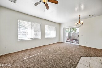 1528 S Roadrunner Dr in Gilbert, AZ - Building Photo - Building Photo