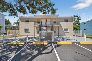 1771 Russell St S in St. Petersburg, FL - Building Photo