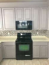 24307 Alamosa Falls in San Antonio, TX - Building Photo - Building Photo