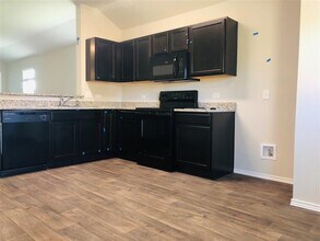 5712 Ronee Leah Dr in Austin, TX - Building Photo - Building Photo