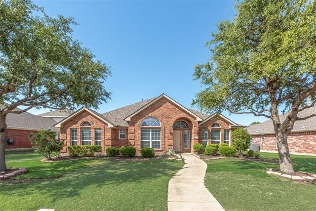 property at 3806 Palace Pl
