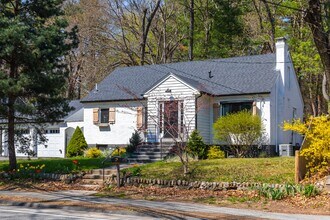 1625 Trapelo Rd in Waltham, MA - Building Photo - Building Photo