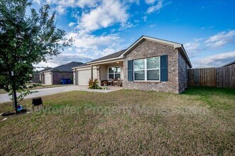 551 SE 4th St in Newcastle, OK - Building Photo - Building Photo