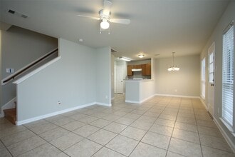 527 Richcrest Dr in Houston, TX - Building Photo - Building Photo