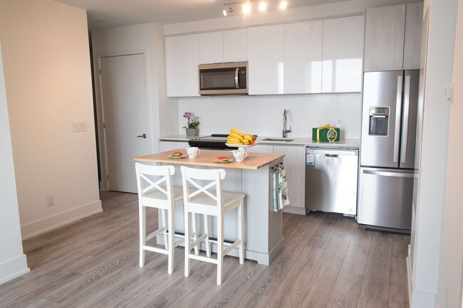 3100 Keele St in Toronto, ON - Building Photo - Building Photo