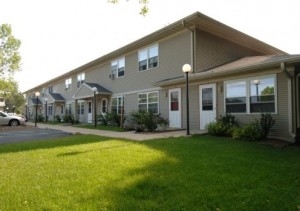 Grove Street Townhomes in Fort Atkinson, WI - Foto de edificio