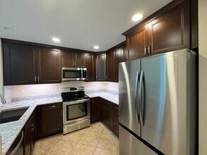 5085 NW Coventry Cir in Port St. Lucie, FL - Building Photo - Building Photo