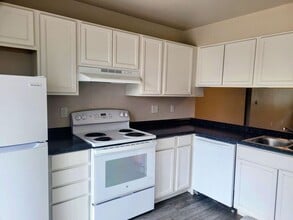 487 Tracy Dr in Clifton, CO - Building Photo - Building Photo