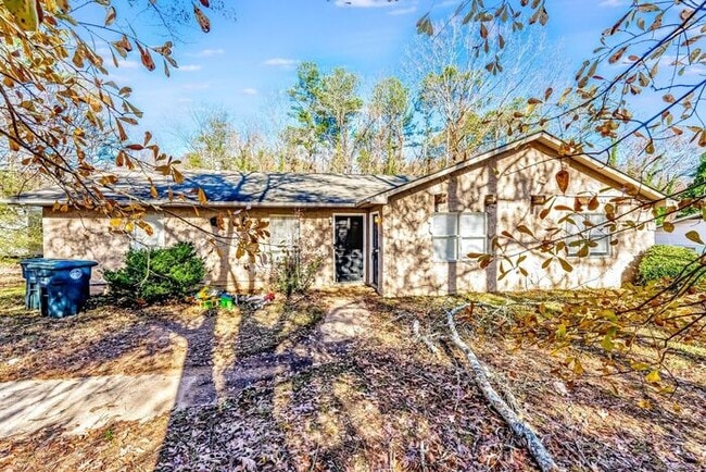 property at 248 Foxglen Rd