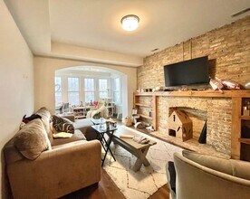 2652 N Harding Ave in Chicago, IL - Building Photo - Building Photo