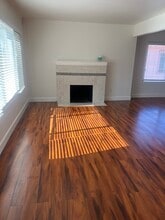 2307 64th Ave in Oakland, CA - Foto de edificio - Building Photo