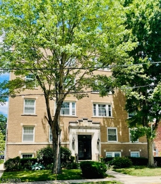 45 Park Ave-Unit -36 in Bloomfield, NJ - Building Photo