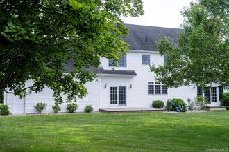 209 NY-343 in Millbrook, NY - Building Photo - Building Photo