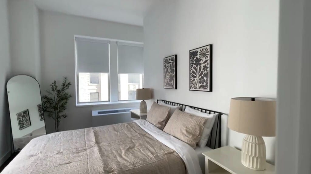 111 John St in New York, NY - Building Photo