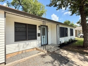 209 Laurel St in Lake Jackson, TX - Building Photo - Building Photo