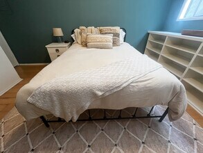 700 Westmount Dr, Unit #107 in West Hollywood, CA - Building Photo - Building Photo