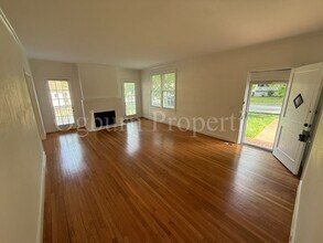 2127 Queen St in Winston-Salem, NC - Building Photo - Building Photo