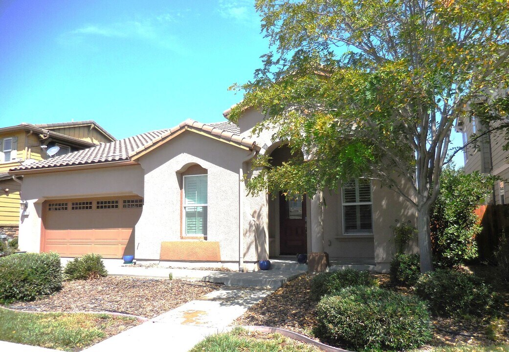 2775 Garrett Pl in Woodland, CA - Building Photo