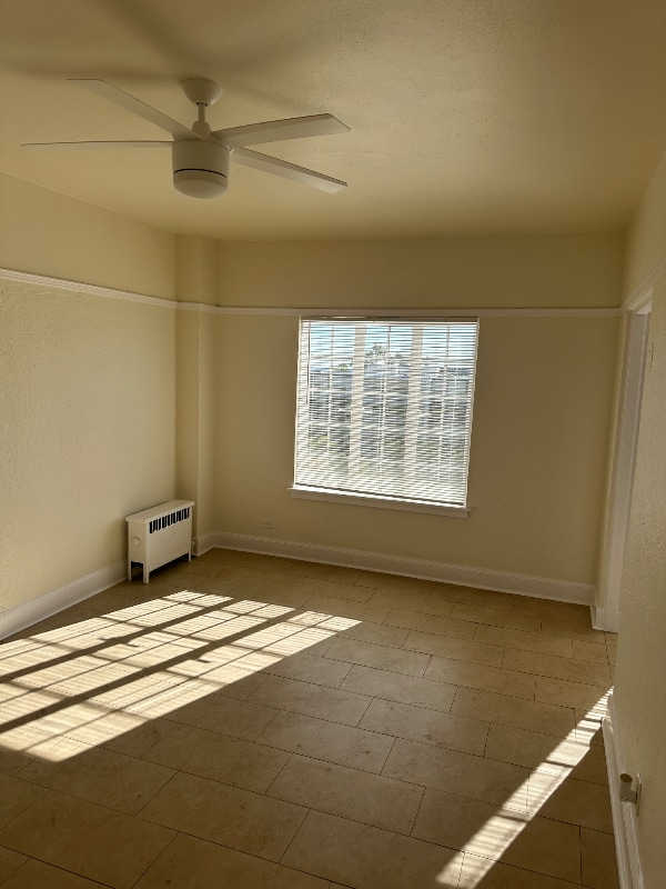 1922 Highland Ave in Los Angeles, CA - Building Photo - Building Photo