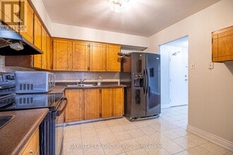 1705 McCowan Rd in Toronto, ON - Building Photo - Building Photo