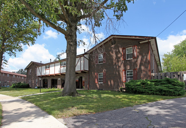 Carriage Arms Apartments in Delaware, OH - Building Photo - Building Photo