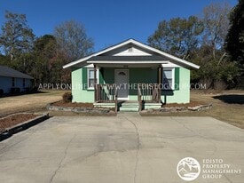 599 Bayne St SE in Orangeburg, SC - Building Photo