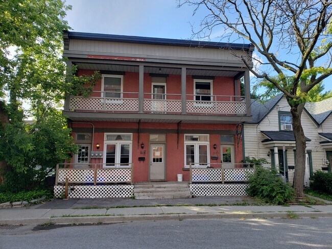 213 St. Andrew St in Ottawa, ON - Building Photo - Building Photo
