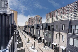 30 Calamint Ln. in Toronto, ON - Building Photo - Building Photo