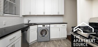 1130 Maple Ave, Unit 3 in Evanston, IL - Building Photo