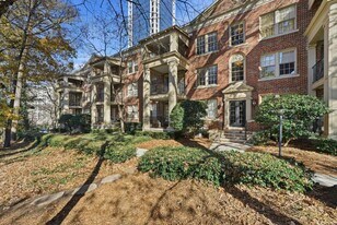 2814 Peachtree Rd NW in Atlanta, GA - Building Photo