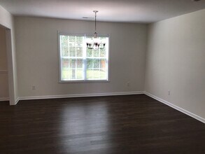 2044 Longburn Dr in Kernersville, NC - Building Photo - Building Photo