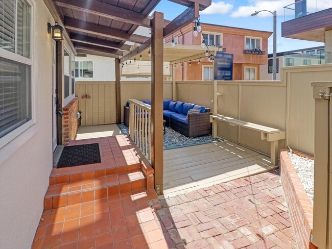 218 25th Pl in Manhattan Beach, CA - Building Photo - Building Photo