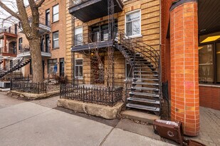 4705-4713 Papineau Av in Montréal, QC - Building Photo