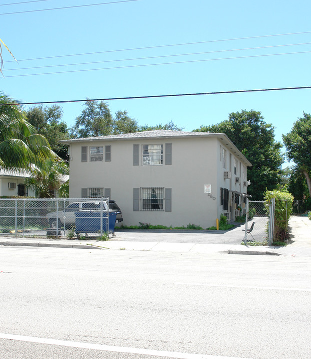 280 NE 82nd St in Miami, FL - Building Photo