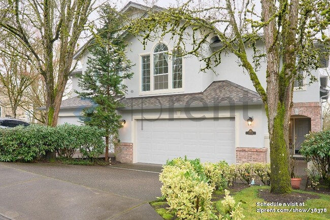 4908 Mulholland Dr in Lake Oswego, OR - Building Photo - Building Photo