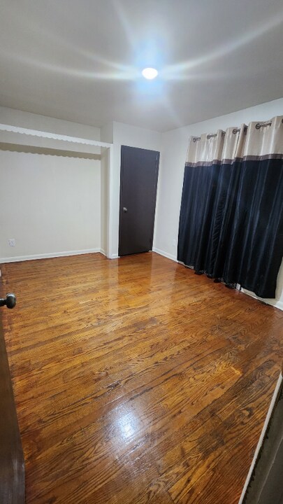 90 Schuyler Ave, Unit 1 in Kearny, NJ - Foto de edificio