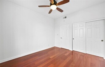 330 Cordova St in Pasadena, CA - Building Photo - Building Photo