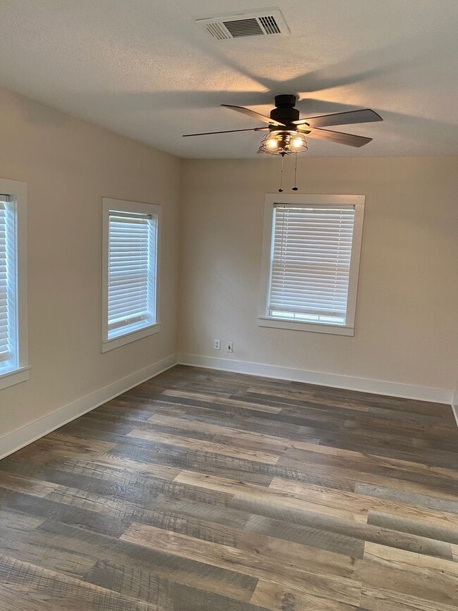 3429 3rd St in Beaumont, TX - Building Photo - Building Photo