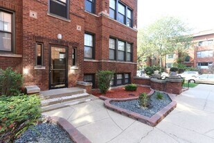 4337 N Wolcott Ave, Unit B4 in Chicago, IL - Building Photo