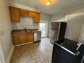 16 Pearl St. in Springfield, VT - Building Photo - Interior Photo