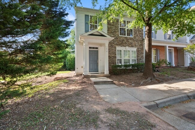 property at 516 Walnut Woods Dr