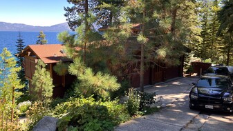 2147 Cascade Rd in South Lake Tahoe, CA - Foto de edificio - Building Photo