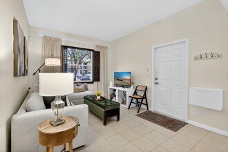 2931 Hope Valley St in West Palm Beach, FL - Building Photo - Building Photo