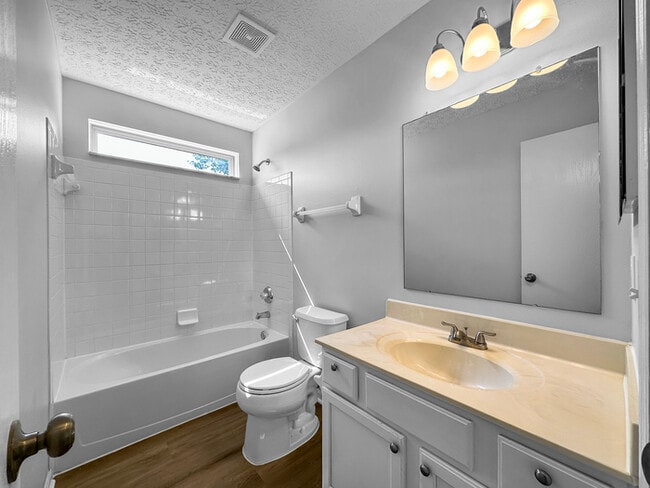 9030 Trinity Cir in Reynoldsburg, OH - Building Photo - Building Photo