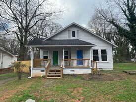 319 Clegg St in Shelby, NC - Building Photo