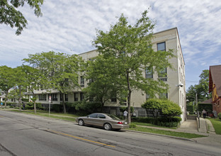 Vets Place Central in Milwaukee, WI - Building Photo - Building Photo