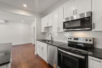 99 Main St in Upton, MA - Building Photo - Building Photo