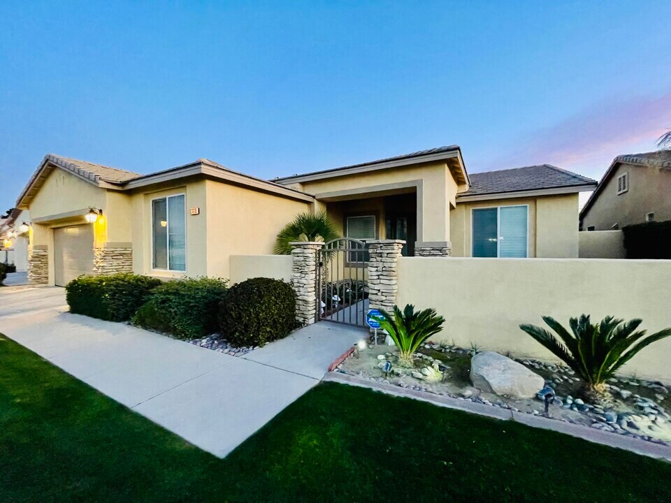 81449 Avenida Romero in Indio, CA - Building Photo